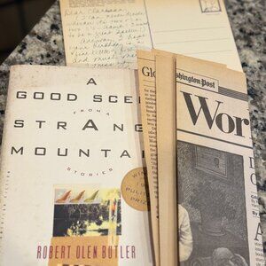 A Good Scent from a Strange Mountain by Robert Olen Butler